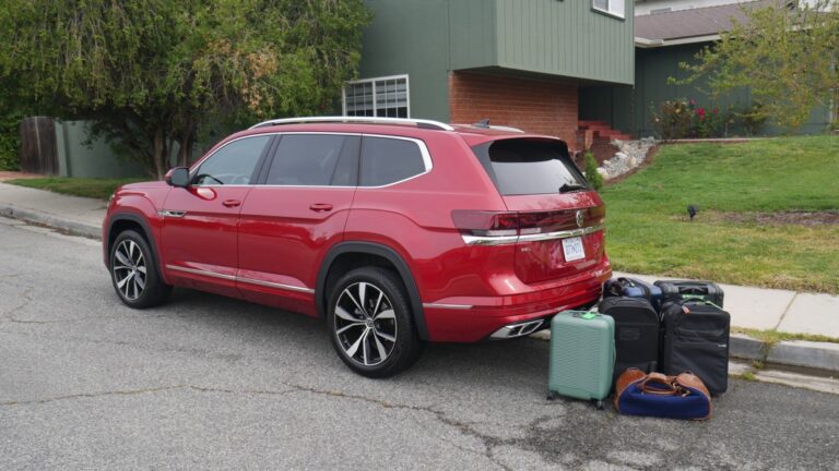 VW Atlas luggage test