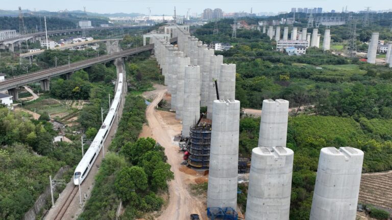 108033694 1726185691733 gettyimages 2169939787 Nanchang JiujiangIntercity Railway Construction in Jiujiang