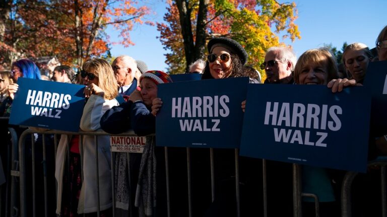 harris supporters 101624gn03 w