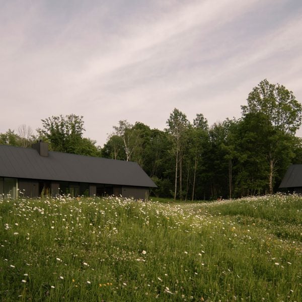 group projects corrugated metal catskills house new york hero dezeen 2364 col 0