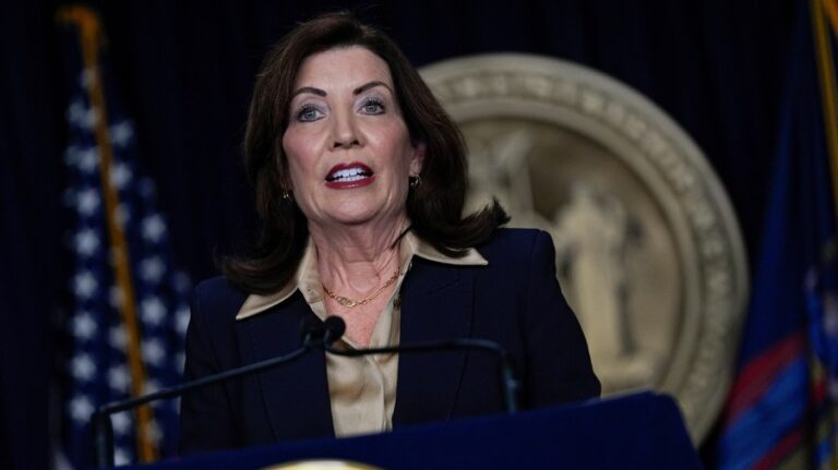 Zoom In Hochul 022025 AP Julia Demaree Nikhinson